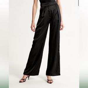 Abercrombie Satin Tailored Wide Leg Pant size 27 Regular
